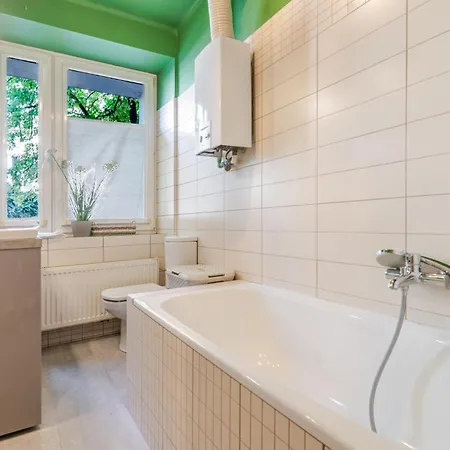 Victory By Bookinghost *